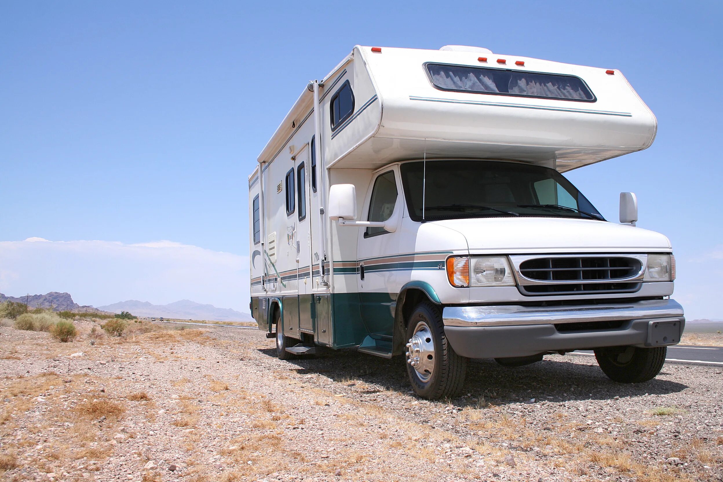 Американский автодом на колесах. Bedouin Caravan дом на колесах. Neoplan 122 автодом. Motorhome Америка. Американский дом на колесах