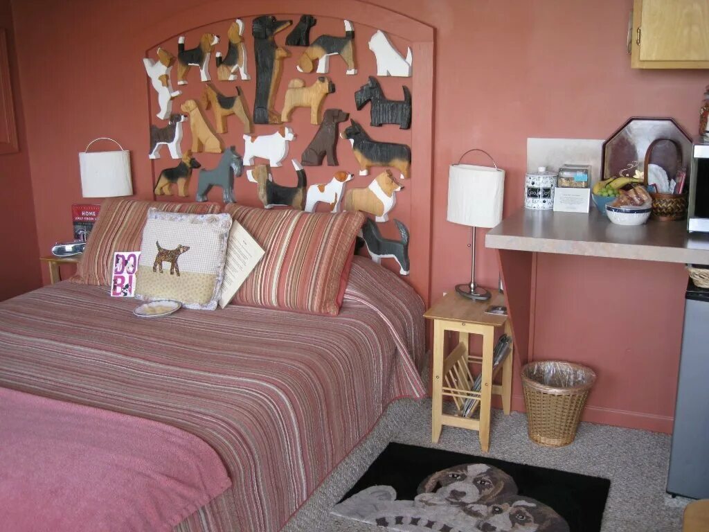 Гостиница dog bark park inn. Dog bark park. Необычные отели. Необычный дом в виде собаки. Dog bark park.