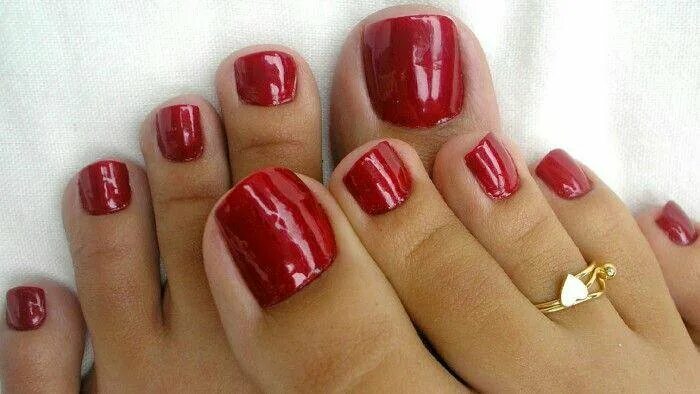 Красный маникюр и педикюр Manicure Pedicure Изображения: просматривайте стоковые фотографии, векторные изо
