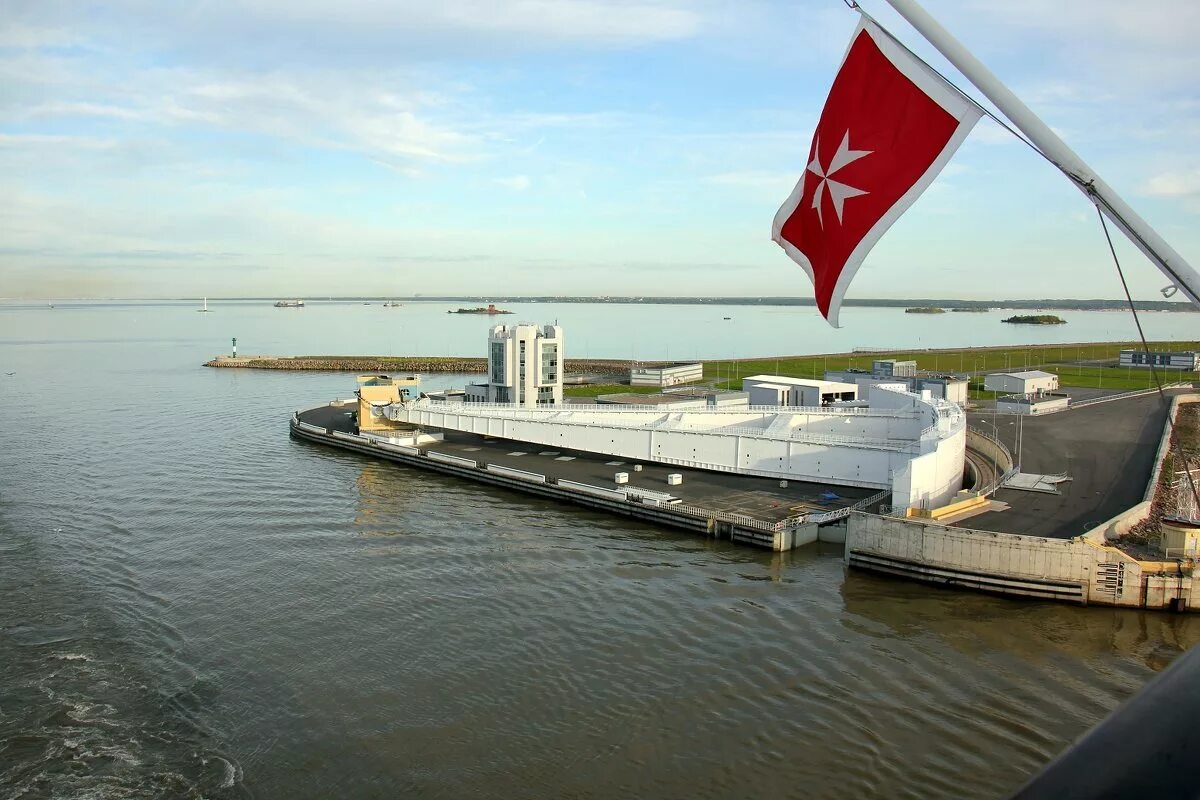 Морские ворота санкт-петербурга. Морские ворота это. Морские ворота санкт-петербурга фото. Морские ворота это. Дамба кронштадт туннель.