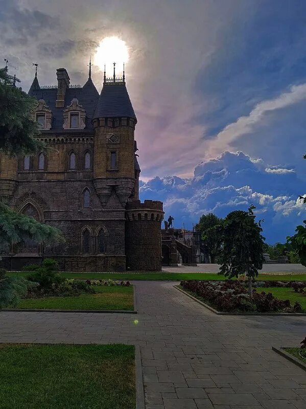 замок гарибальди внутри тольятти. замок гарибальди фото. дворец гарибальди в самарской области. замок гарибальди 2023. замок гарибальди хрящевка.