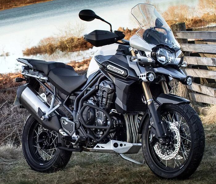 Тайгер мотоцикл. Triumph Tiger 1200. Triumph Tiger 1200 Explorer. Мотоцикл Triumph Tiger 1200. Triumph Explorer 1200.