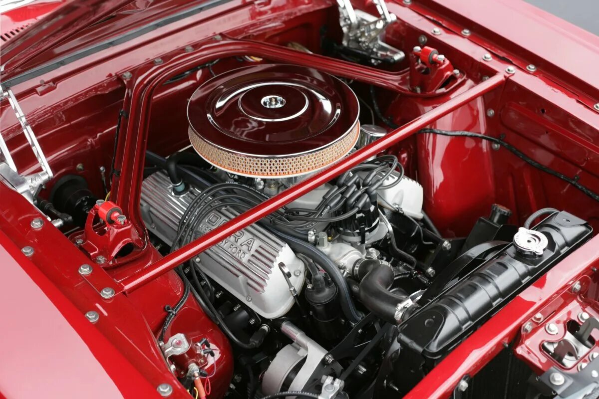 Ford mustang 1965 двигатель. Форд мустанг v8. Мустанг мотор. Мустанг мотор. Двигатель ford mustang boss.