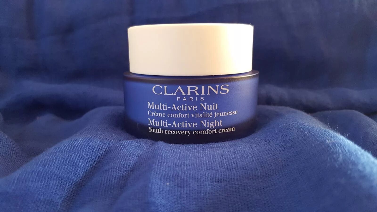 Multi active. Clarins multi-active nuit night. крем clarins синий multi active night. clarins multi age. clarins дневной крем синий.