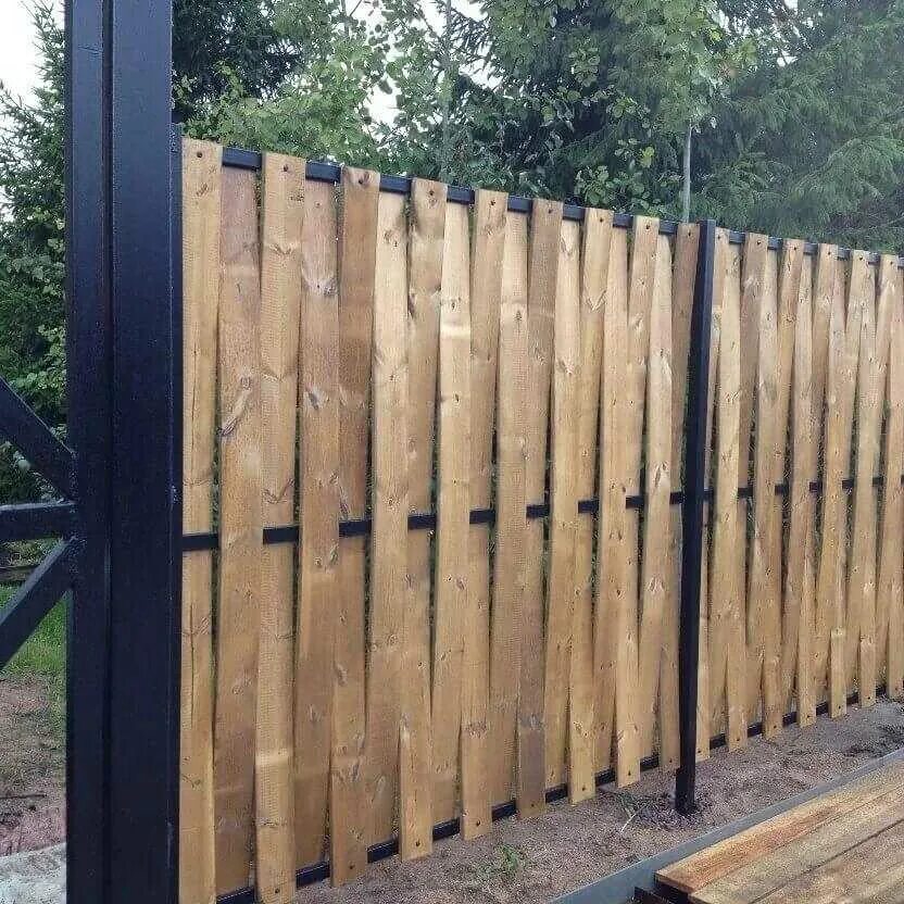 Построить забор на даче недорого