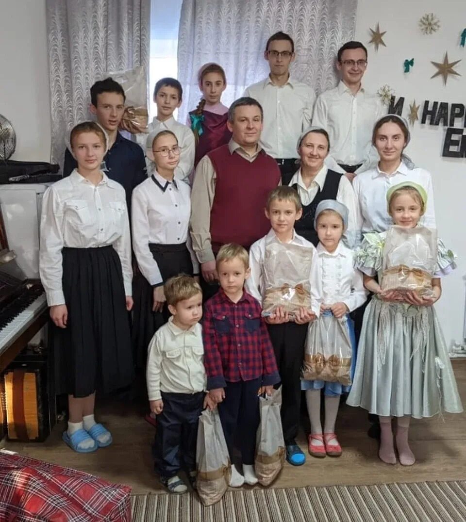 Год семьи. Многодетная семья чекмаревых самара. Многодетная семья. Многодетная семья самара. Многодетным семьям в 2024 самарская область.