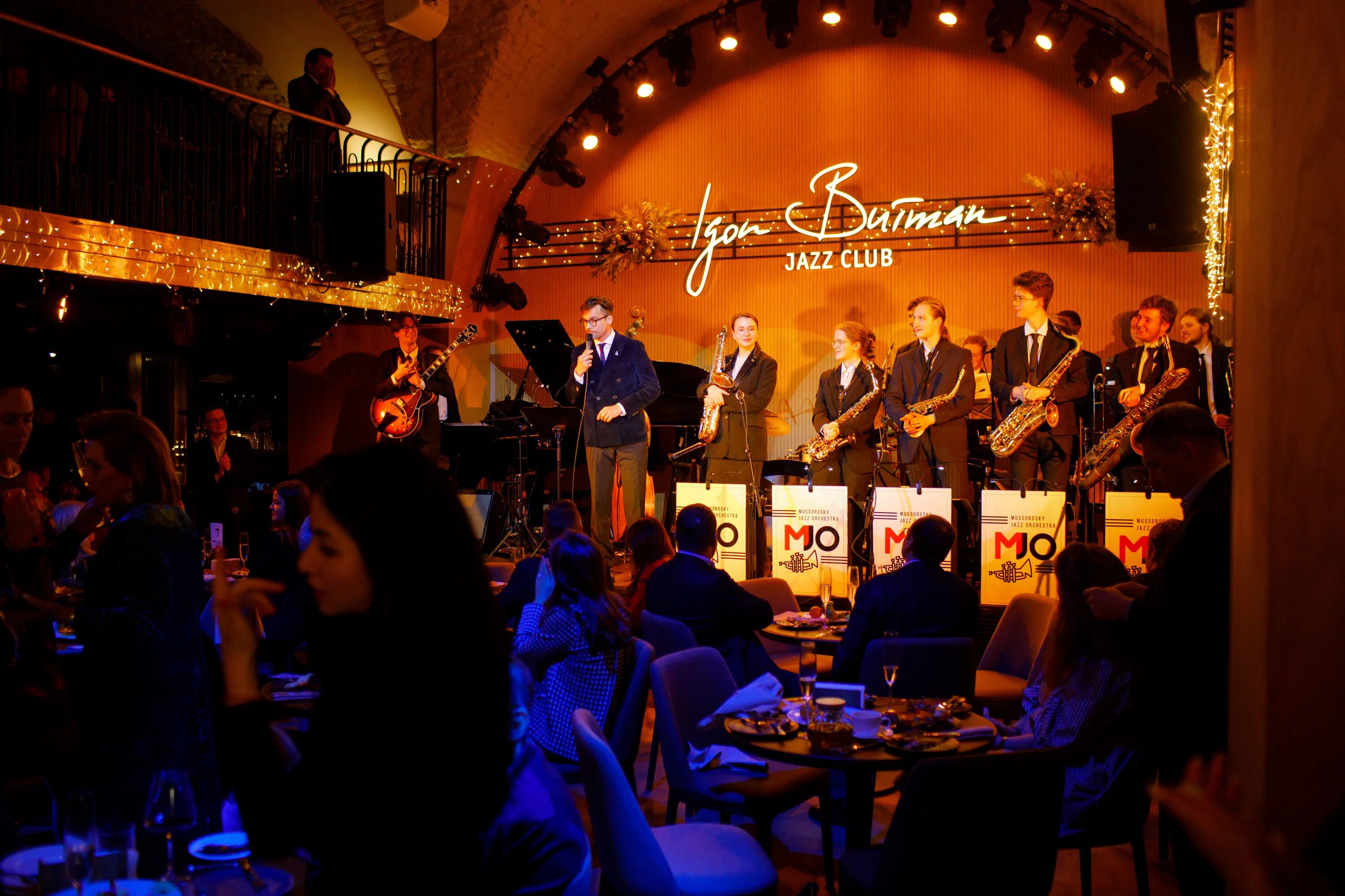 Jazz Club Igor Butman Санкт Петербург. Джаз кафе Бутмана в СПБ. Зал Игоря Бутмана в СПБ. Джаз клуб Игоря Бутмана зал. Сайт клуба игоря бутмана