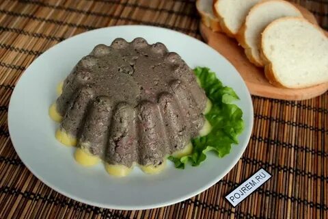 Холодная закуска из куриной печени с гарниром