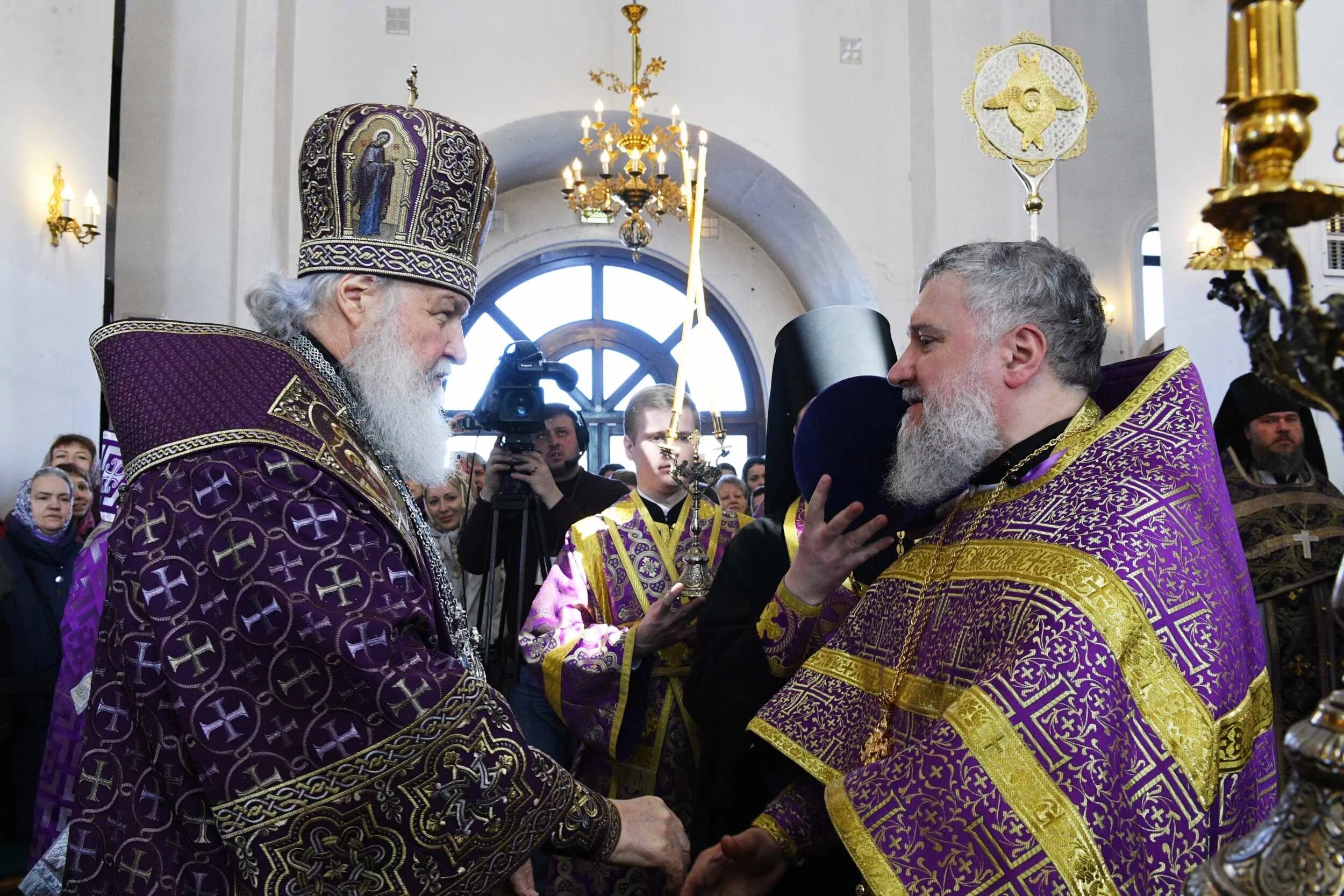 храм адмирала ушакова в бутово. москвы. гуманитарной помощи в храме введения в южном бутово. настоятель храма стефана пермского в южном бутово. храм рождества христова в чернево расписание.