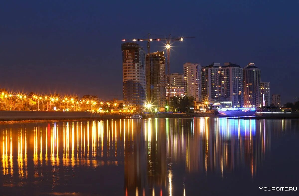 Красивый краснодар. Краснодар парк на улице красной. Краснодар сегодня вечером. Краснодар город. Краснодар город.