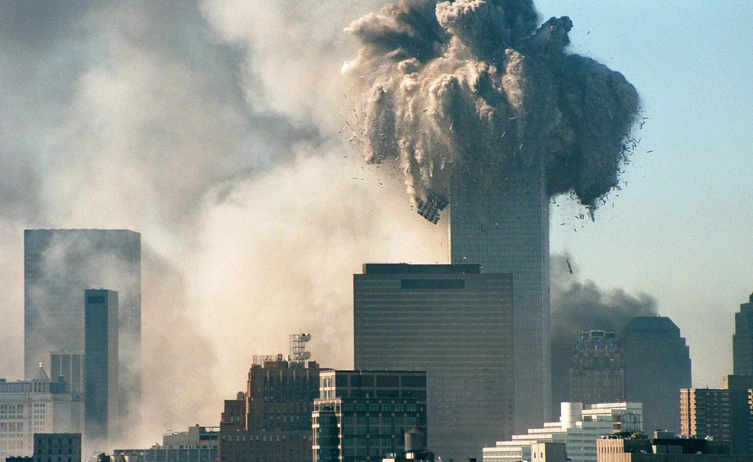 Втц нью-йорк 2001. Катастрофа 2001 башни близнецы. Башни-близнецы 11 сентября 2001. Башни-близнецы 11 сентября 2001. 11.