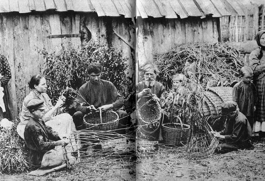 Вятские переселенцы. Переселенцы 18 века. Волостной сход 1861 это. Сибирь 1900 год. Переселенцы 19 века енисейской губернии.