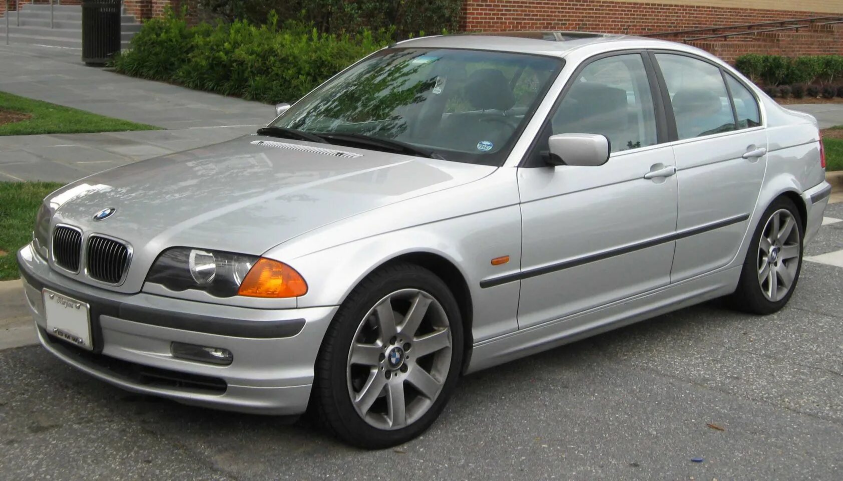 Е46 2.5. BMW e46 318i. БМВ е46 1998. BMW 3 e46 седан. БМВ 320 е46.