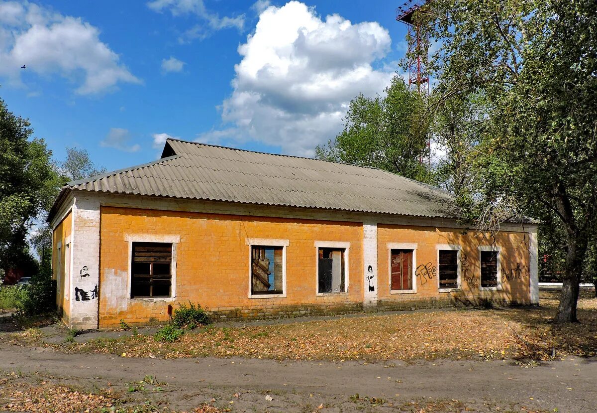 Купянск узловой сегодня. Станция купянск узловой. Купянск жд станция. Купянск узловой сегодня. Купянск узловой сегодня.