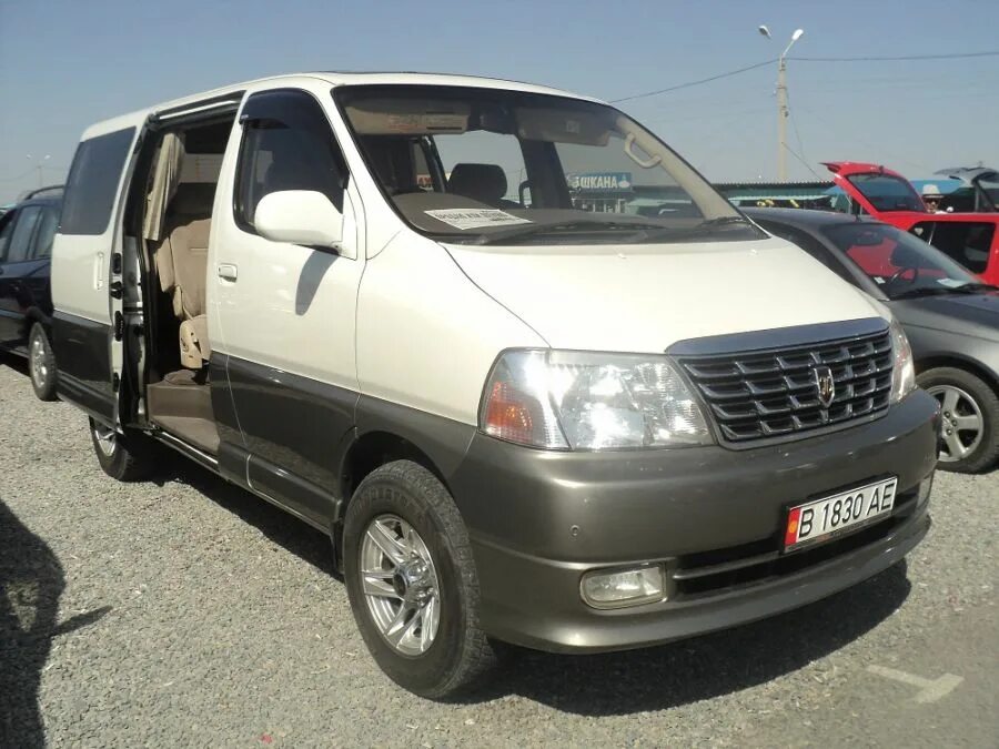 Тойота хайс 2001. Toyota hiace 2001. toýota hiace 2001. toyota grand hiace 2001. toyota touring hiace 2001.