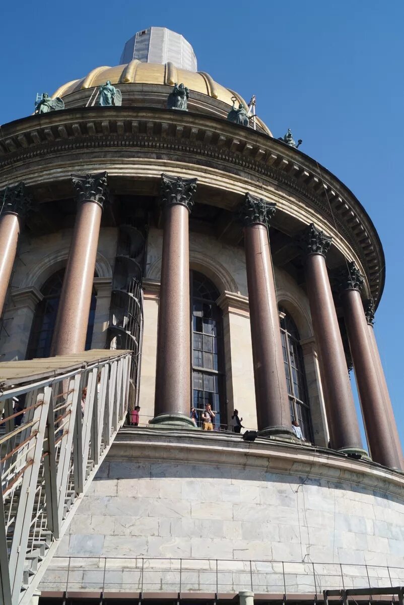 работа колоннады исаакиевского