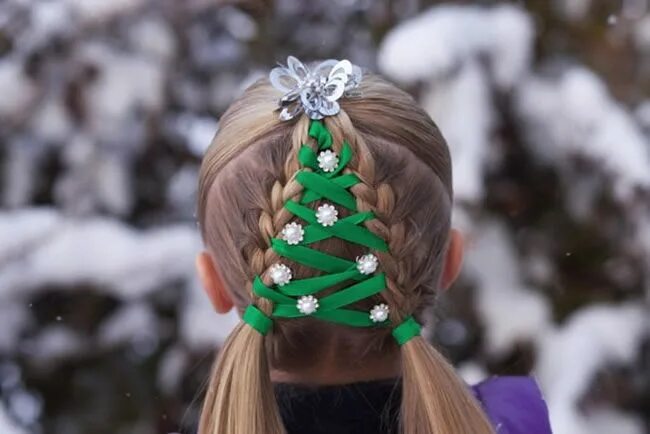Ces coiffures complètement dingues qui célèbrent Noël ! Cheveux, Coiffure, Coiff
