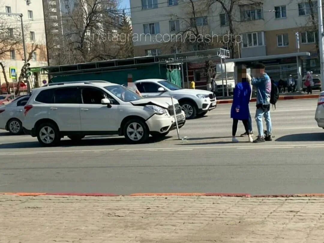 Баш дтп за последние сутки. Авария на пархоменко уфа. Дтп в ялуторовске за15 06 2022 возле газовой заправки. Башдтп уфа вчера в черниковке. Баш дтп за последние сутки.