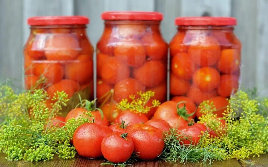 Pomidori marinad. Томат зимняя вишня f1. Помидоры на зиму. Зимние заготовки. Рецепты хранения помидор на зиму