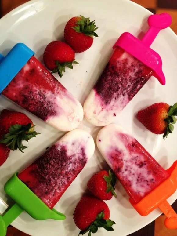 Рецепт мороженого лед. Фруктовое мороженое. Фруктовый лёд из сока. Рецепт мороженого лед. Рецепт мороженого лед.