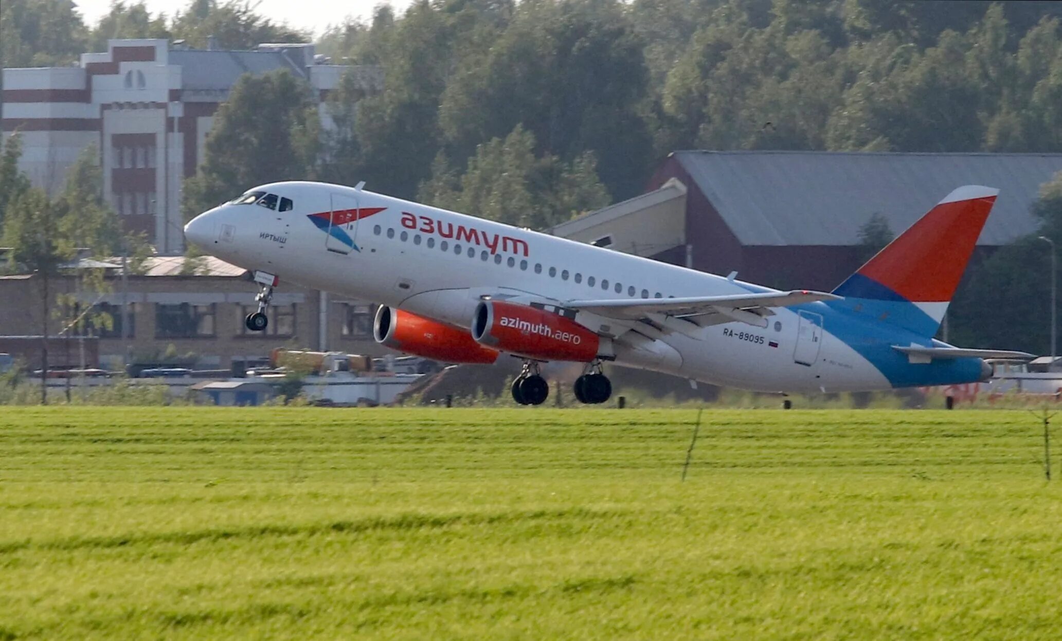 Сыктывкар сочи. Гостиница примавера адлер. Boeing 737 900 сыктывкар. Сыктывкар сочи. Боинг 737 900 норд винд.