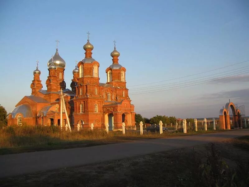 Храм Черкасск Колышлейский район. Храм в Черкасское Пензенской области. Церковь село Черкасское Колышлейского района. Колышлейский район Черкасск храм храм.