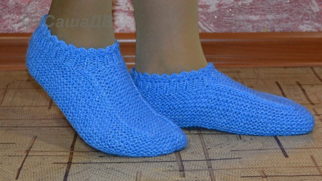 Бесшовные следки тапочки. Бесшовные следки тапочки. Следки таши деркач тапочки. Следки натальи калиновской. Бесшовные следки тапочки.