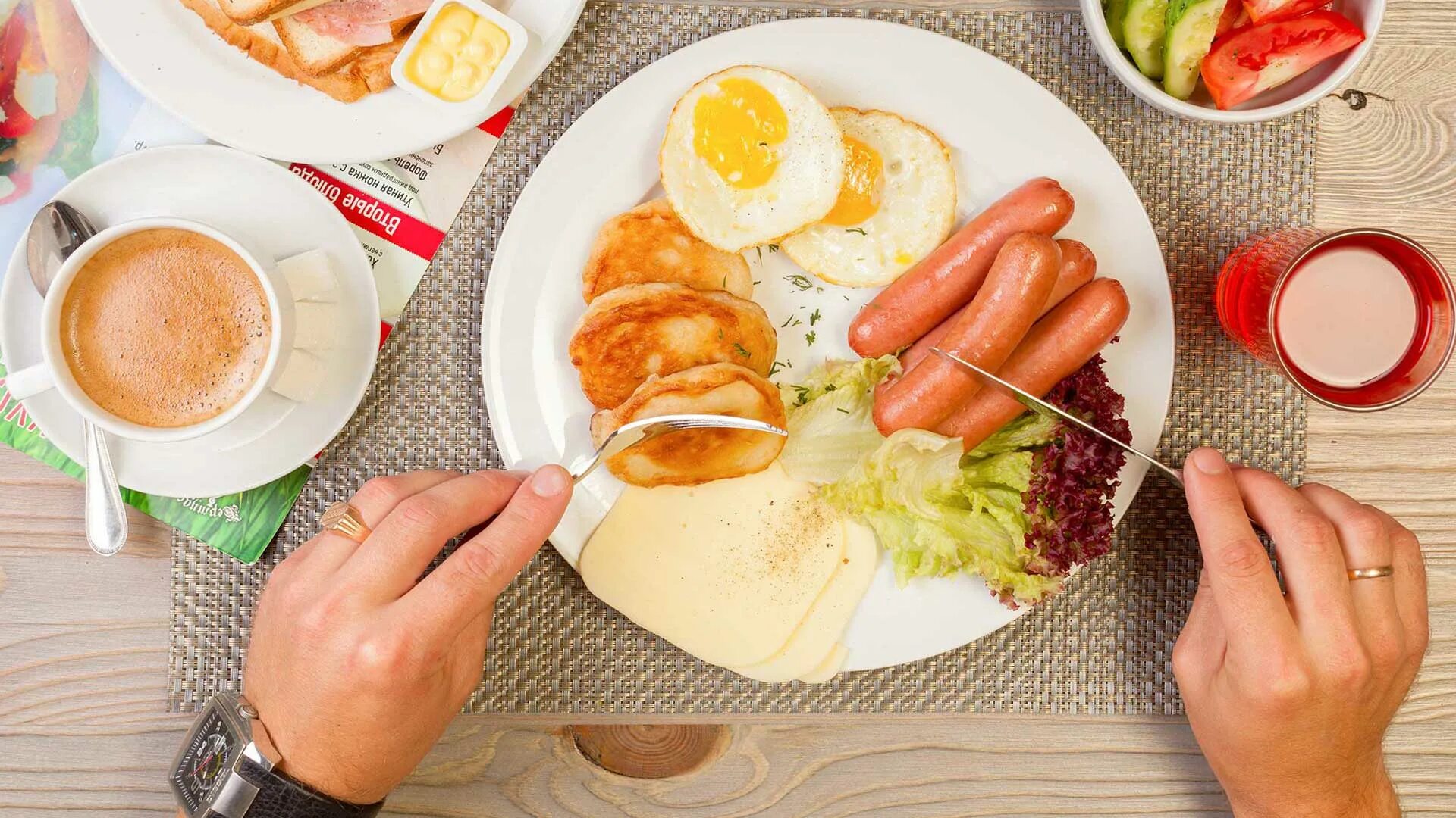 Завтрак в нижнем новгороде в центре. Courtyard nizhny novgorod city center. Шератон нижний новгород завтраки. Питание нижний новгород. Ресторан бенье нижний новгород.