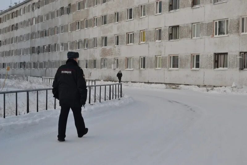 Сайт надымского городского суда. ОМВД Надым. УМВД России по Надымскому району. Суд Надым.