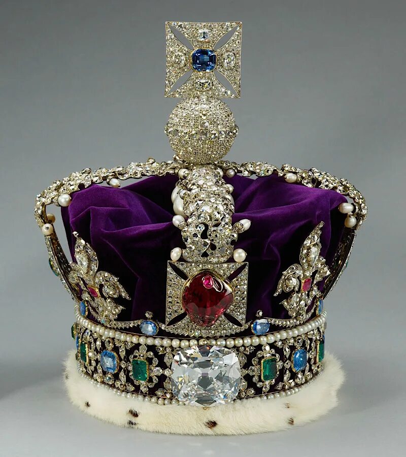 Корона английской королевы фото Who's who in the extended Royal Family