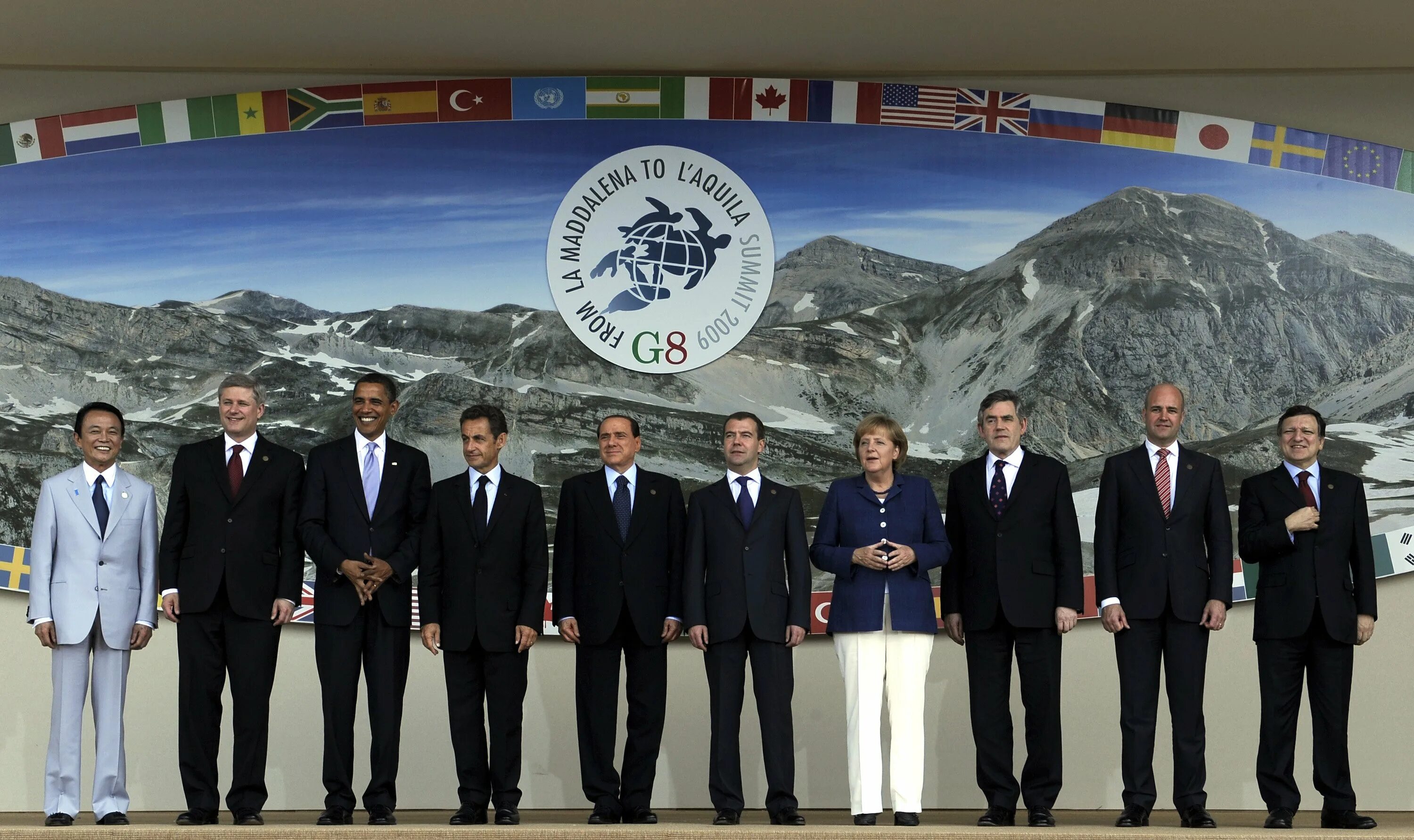 Саммит числа. G8 саммит большой восьмерки 2012. саммит g8 в италии 2001. саммит g8 2010. саммит g8 2009 италия.