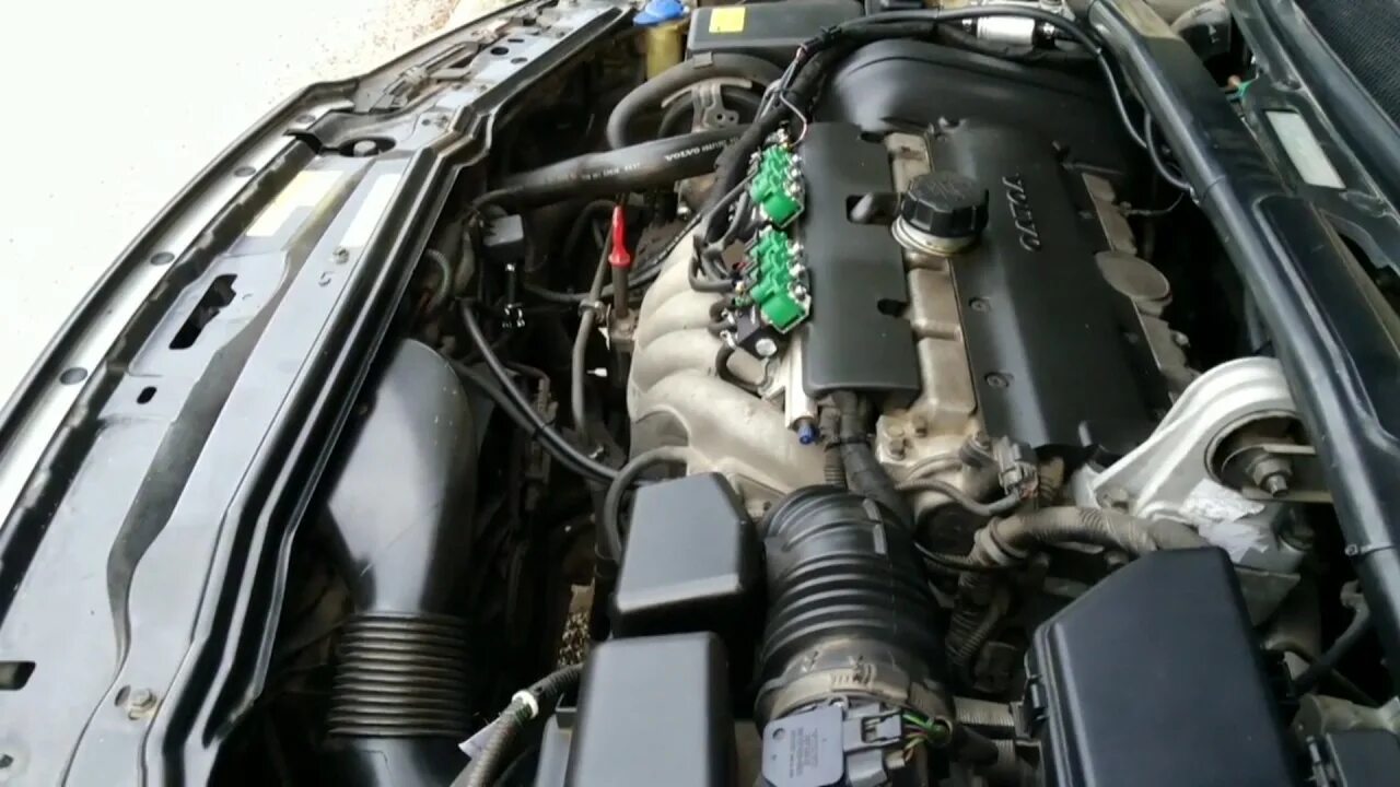 Дизельный двигатель дженерал моторс. Bad engine. V8 ford двигатель. Mustang ecoboost 2. Volvo s40 тюнинг двигателя.