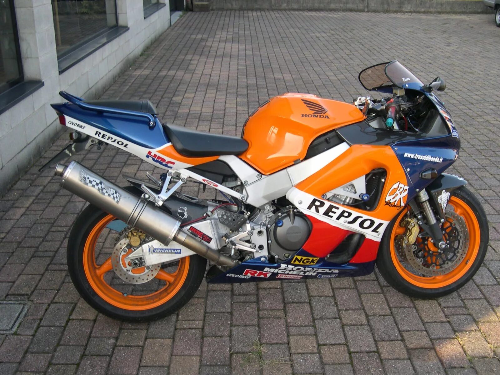 Cbr scripts. Honda 929 Repsol. Honda cbr929rr Fireblade Repsol. Honda CBR 954 RR Repsol. Honda cbr600rr Fireblade Repsol.