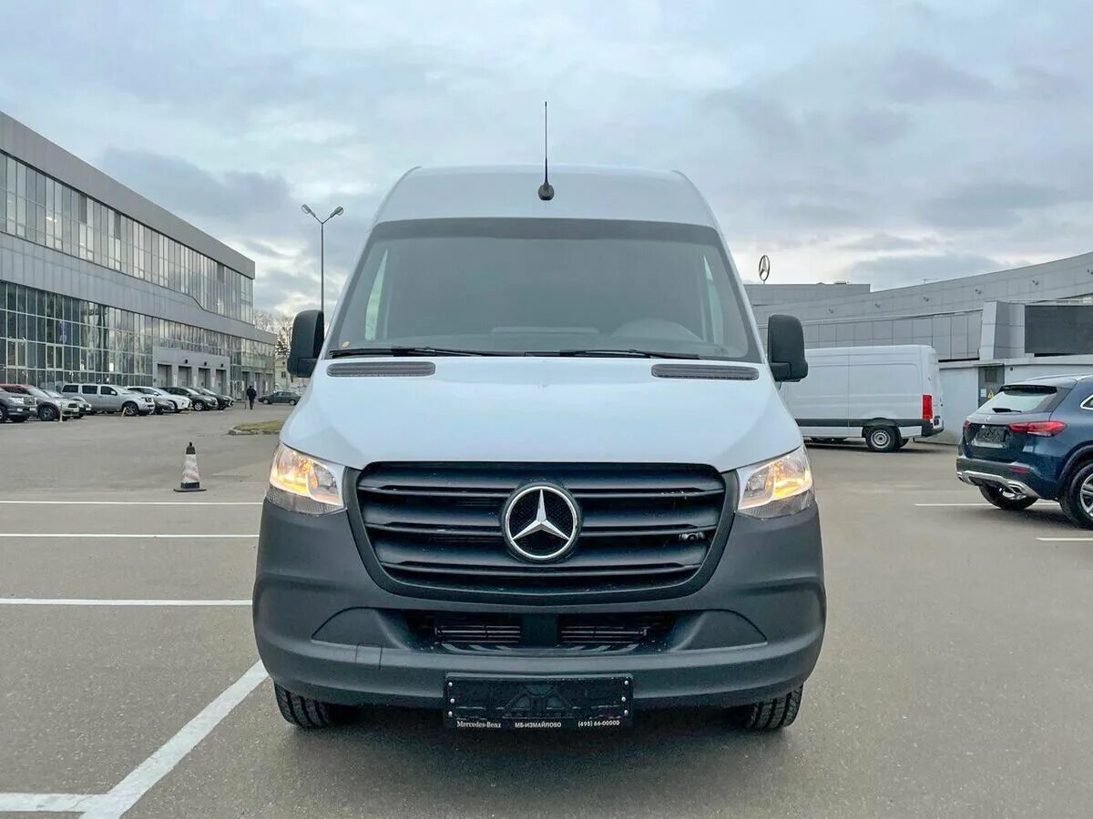 Мерседес спринтер 2020. Mercedes Benz Sprinter 2020. Mercedes 311. Спринтер 2020 года. Sprinter 2020 icon White back.