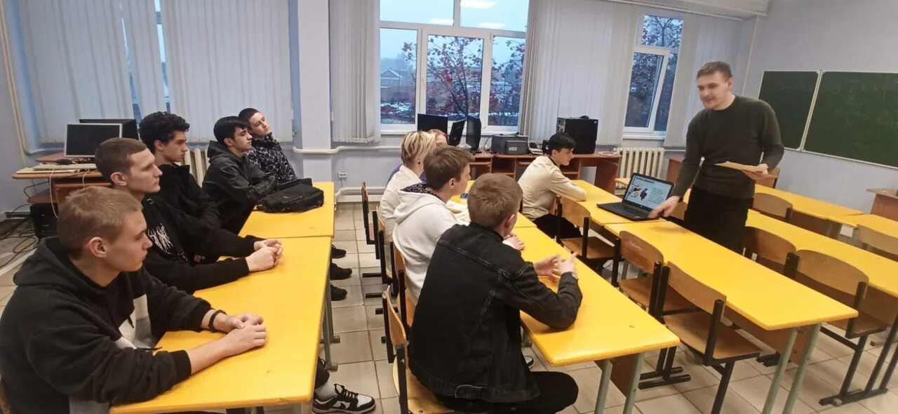 Тамбовский тракторный техникум. Что дает колледж студентам. Тамбовский колледж. Тамбовский колледж. Тамбовский областной медицинский колледж, тамбов, московская улица, 46.