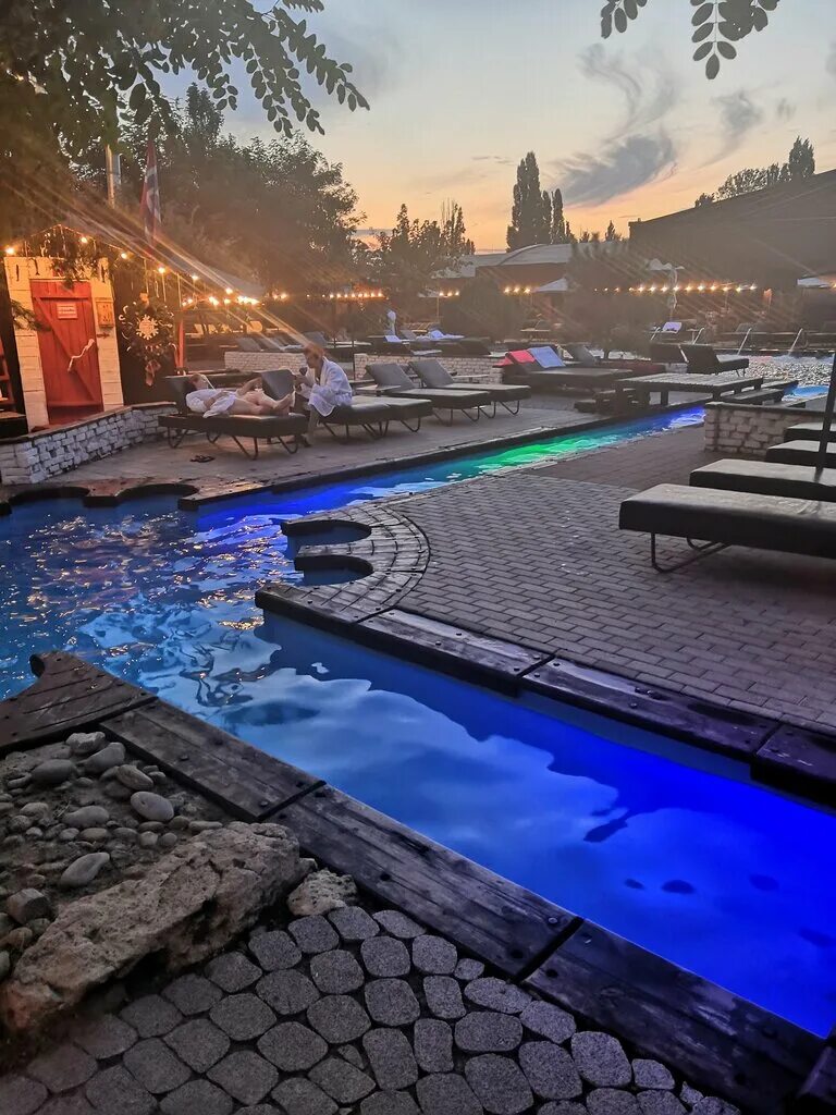 Таганрог гринвич парк бассейн. Термальный комплекс таганрог. Термальный комплекс гринвич парк таганрог. Greenwich park ул адмирала крюйса 2а. База отдыха в таганроге гринвич парк.