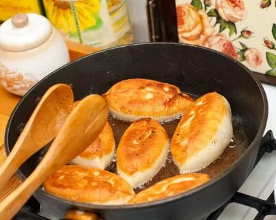 Можно сковородку пирожки