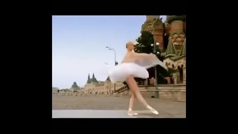 Видео где джигурда танцует с волочковой. Волочкова танцует на красной площади. Волочкова на КРАСНОЙПЛОШАДИ. Волочкова на красной площади танец. Танец Насти Волочковой.
