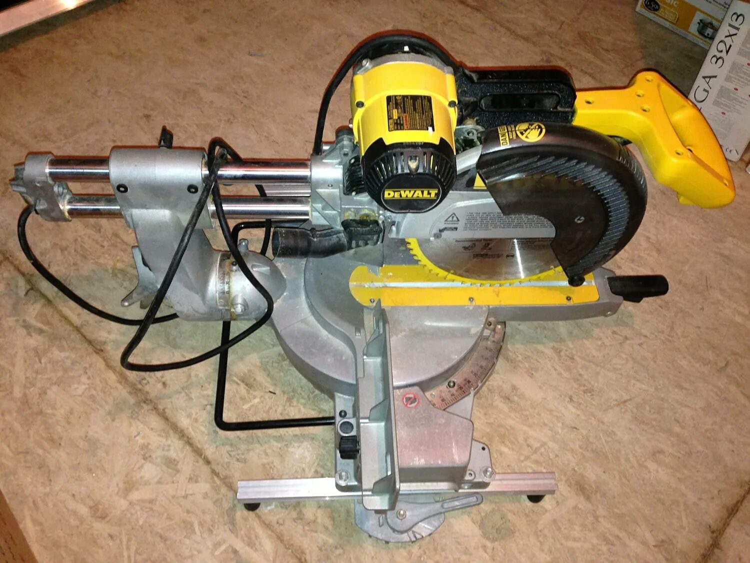Dewalt dws774. Dewalt dws777. dewalt 708. dewalt dw-3016. dewalt dw7350.