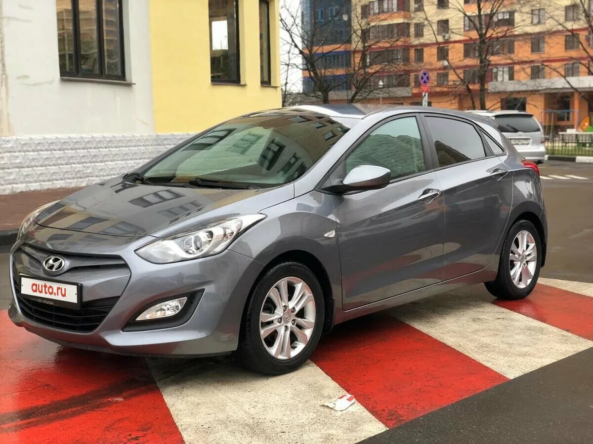 Купить хендай хэтчбек с пробегом. Hyundai i30 Hatchback. Hyundai i30 2. Хендай i30 серый. Hyundai i30 2012 хэтчбек.