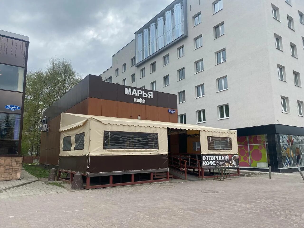 Кафе земля самара. Участки под кафе. Морской контейнер стрит фуд. Участки под кафе. Зал кафе.