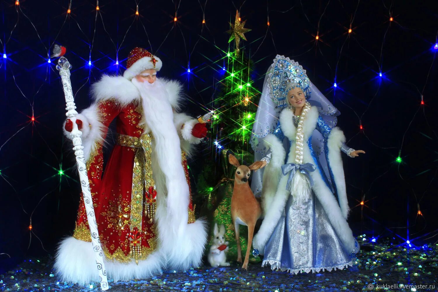 Покажи снегурочку дед мороза. Новогодние костюмы Деда Мороза и Снегурочки. Дед Мороз и Снегурочка красивые. Самые красивые дед Мороз и Снегурочка. Шикарные костюмы Деда Мороза и Снегурочки.