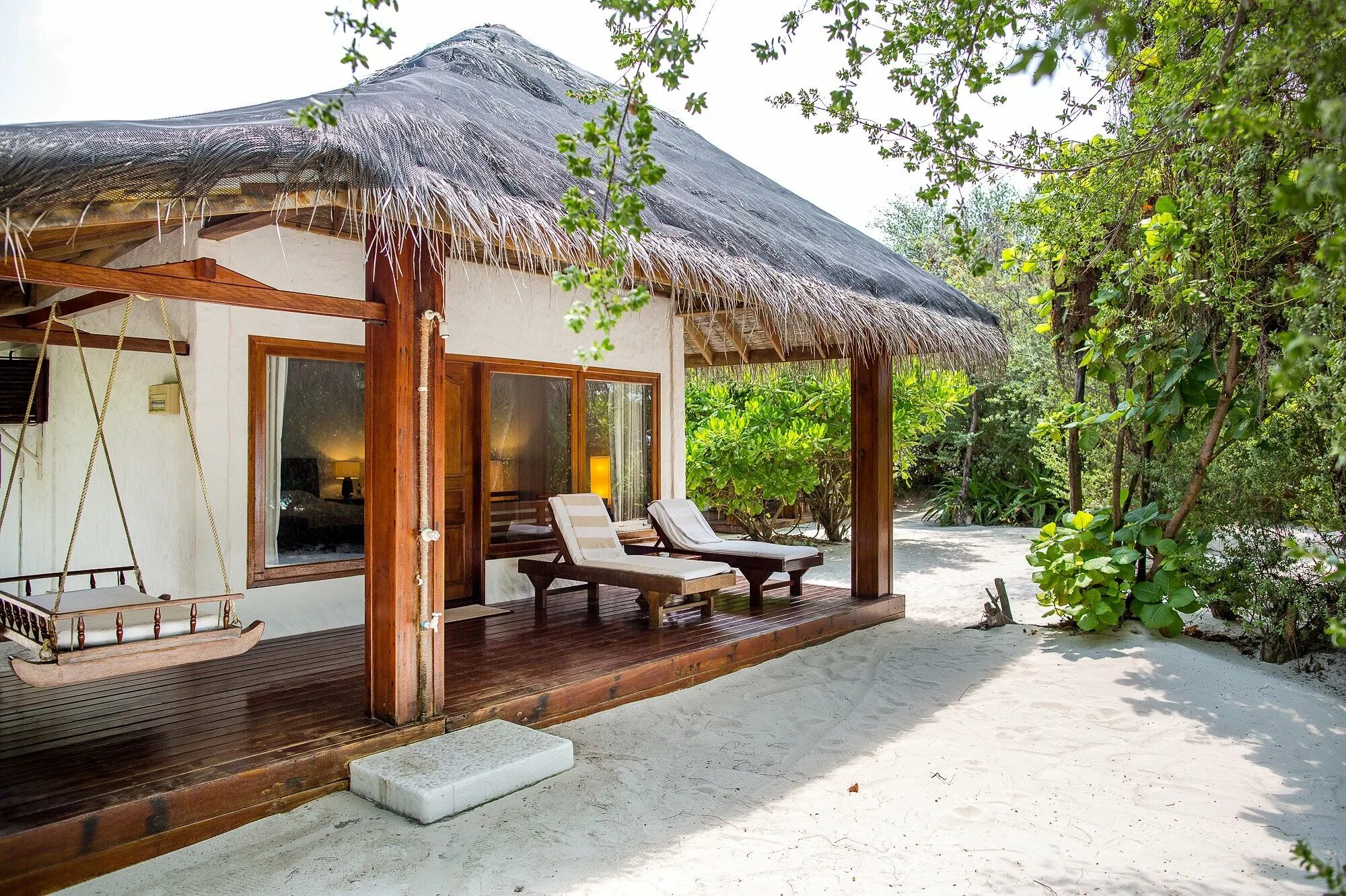 Гавайи бунгало. Сайты бунгало. Бунгало на мальдивах. Мальдивы тропики бунгало. Коко вилла мальдивы.