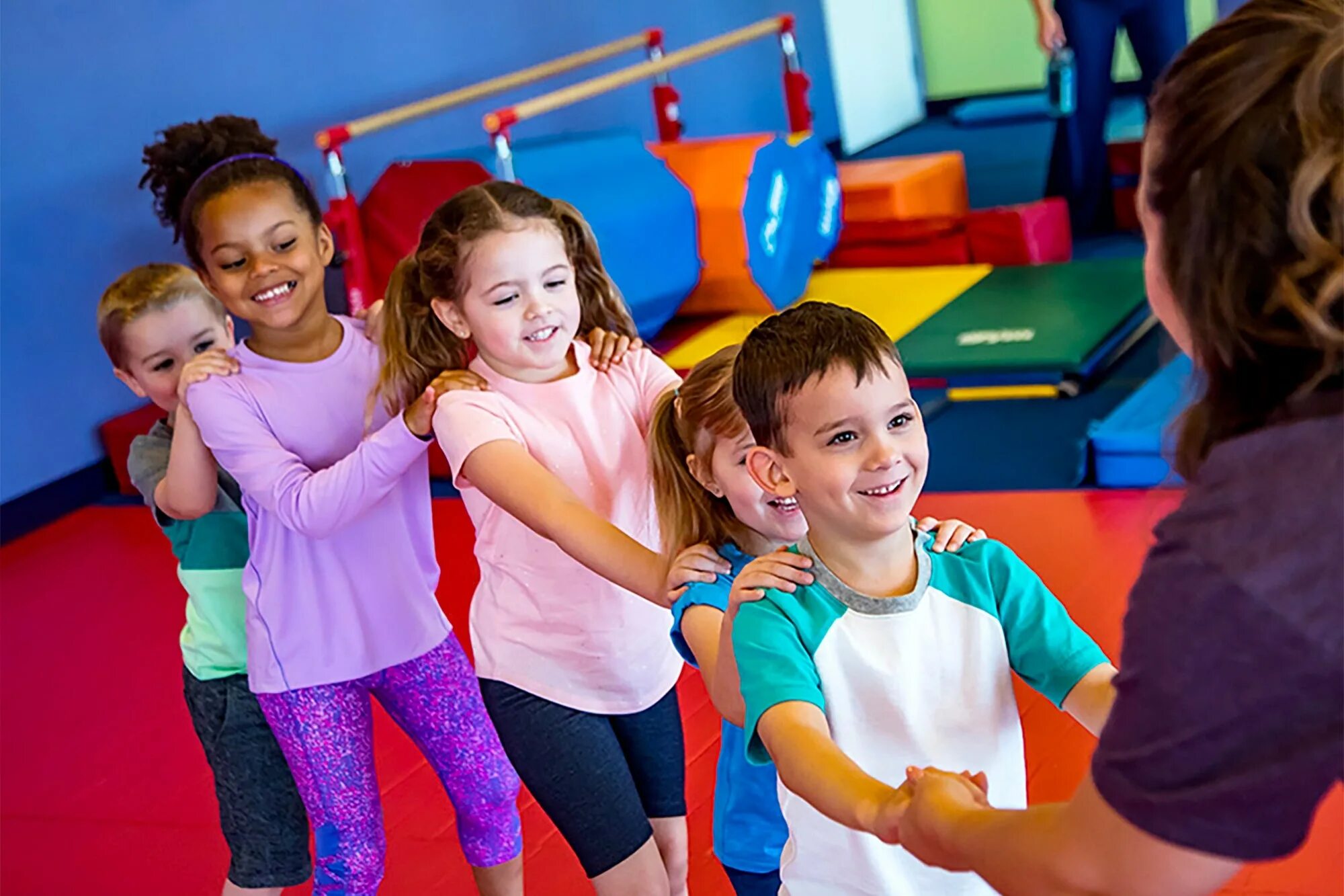 Children programmes. Gym Kids с днем рождения.