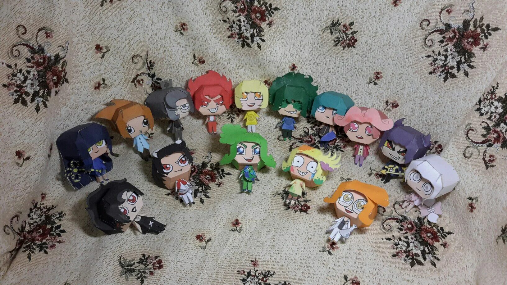 Фигурки из бумаги объемные 13 карт. Фигурка 13 карт. Бумажные фигурки. Фигурка 13 карт. Бумажные фигурки схемы.