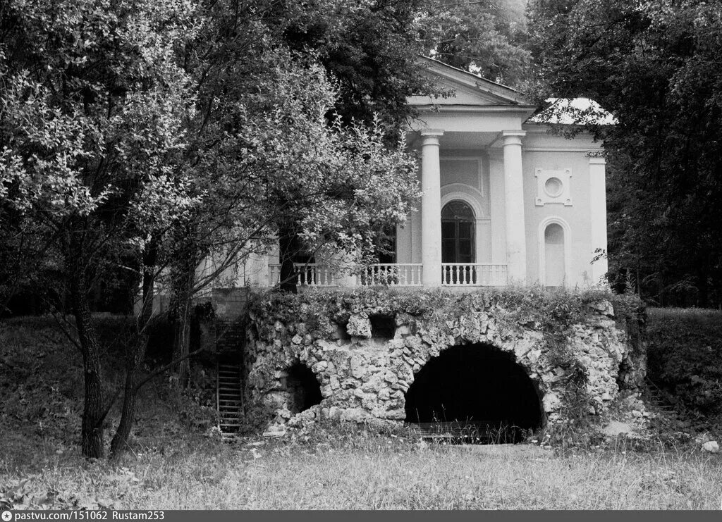 Валуево парк. Покровское валуево. Ансамбль усадьбы валуево. Улица усадебный парк филимоновское поселение. Усадебный парк филимонковское поселение.