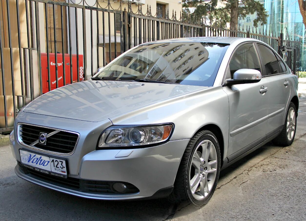 Купить бу вольво и области. Volvo s40 2008. Volvo c40 2008. Volvo s40 2008 года. Вольво с40 2008 седан.