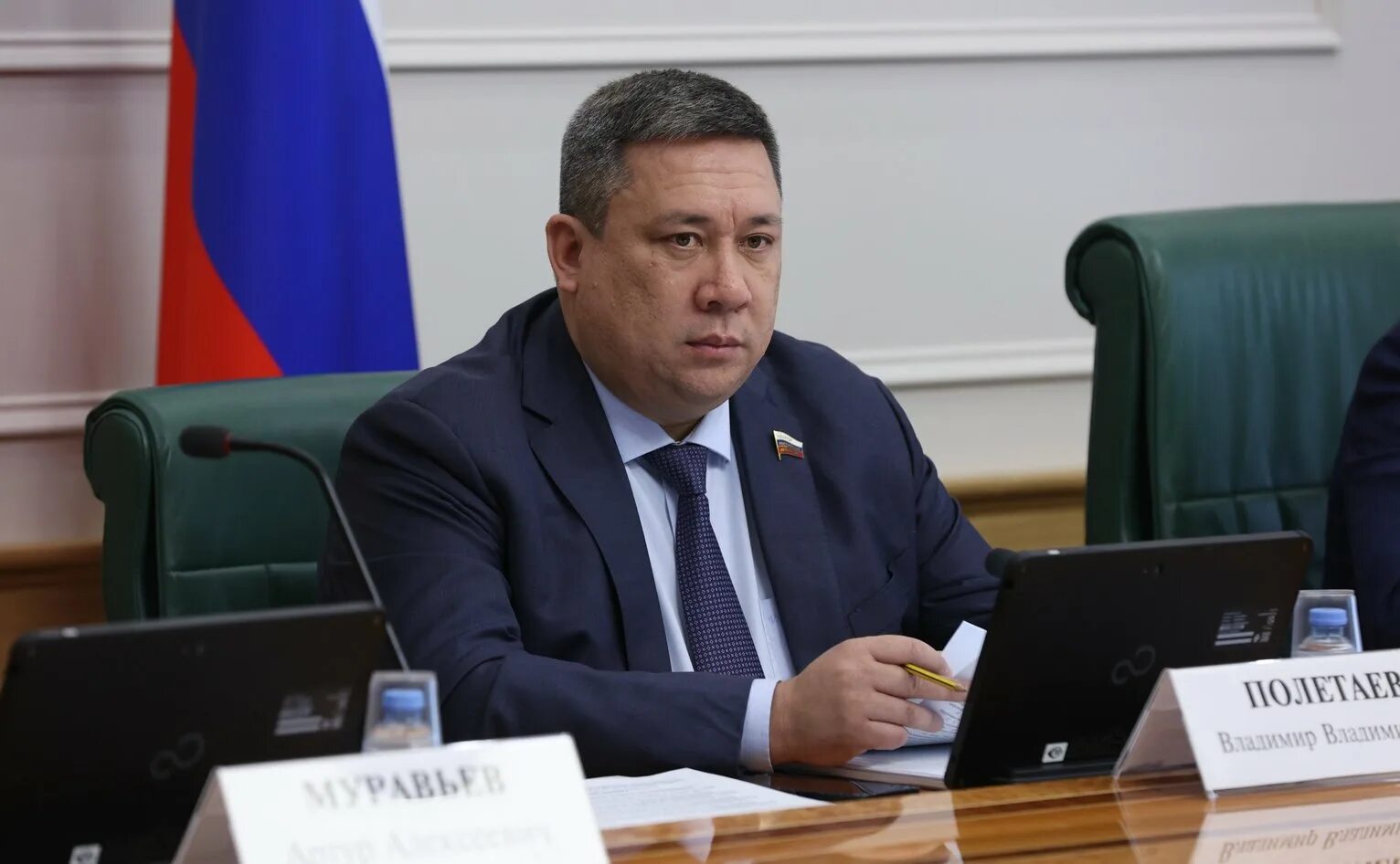 Сенатор николай николаевич. Сенаторы турчак и журавлев. Савельев николай александрович благовещенск биография. Валерий шнякин. Юрий петрушкин.