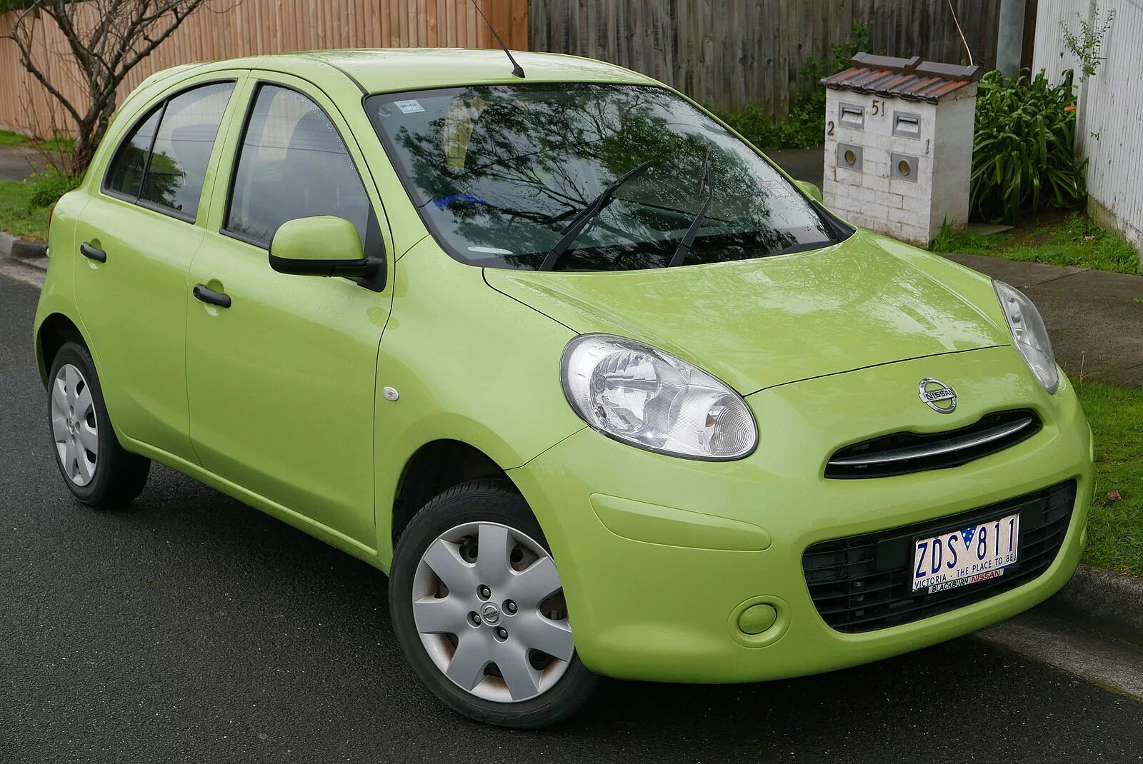 Ниссан микра 2025. Ниссан микра к13. nissan micra 13. micra k13. nissan micra 2011.