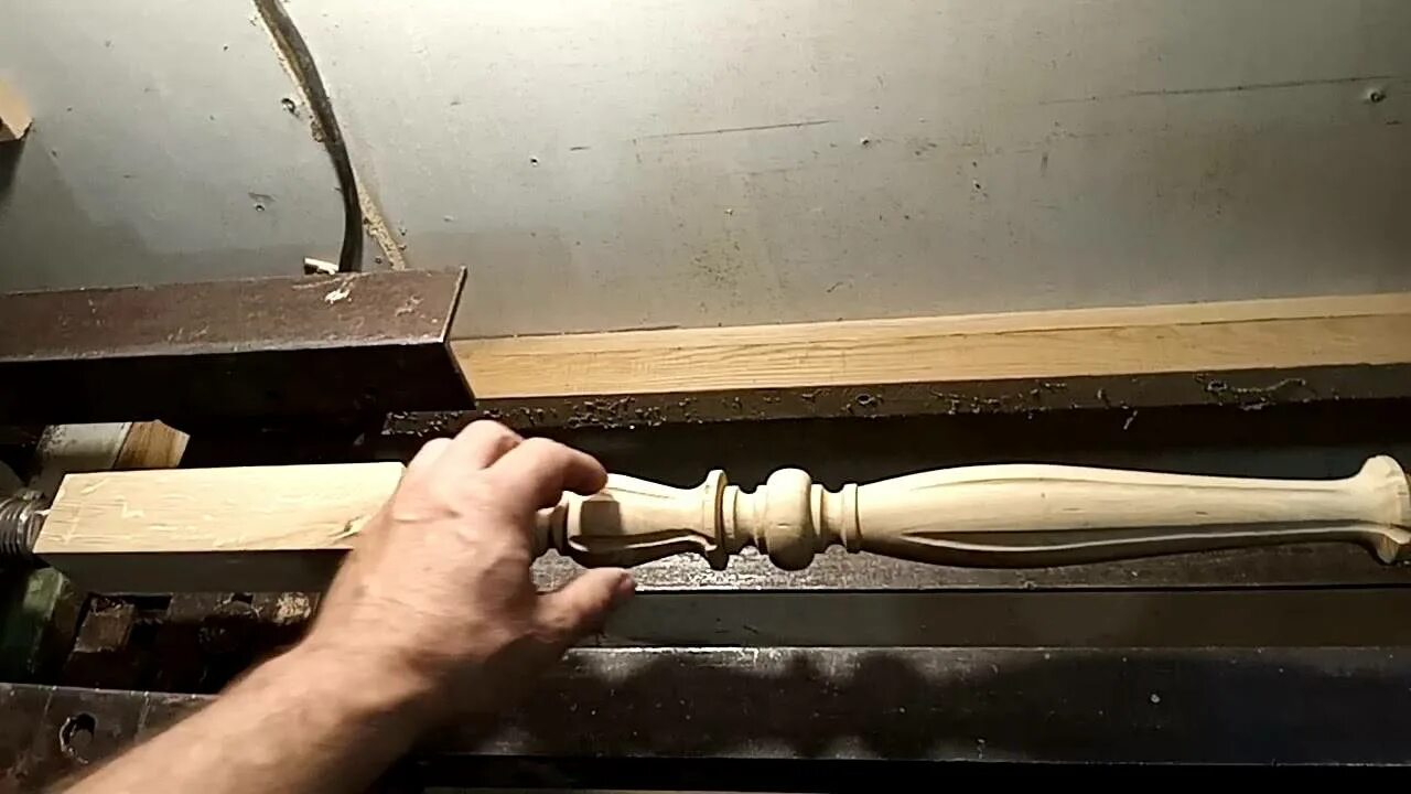 Токарный станок по дереву с чпу cnc-315k для производства балясин. Токарные изделия по дереву. Токарная балясина. Токарный станок по дереву с чпу для производства балясин. "станок для точения балясин".